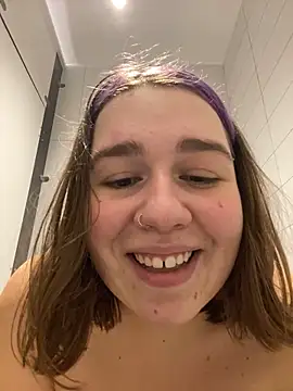 SuzieMurray online show from 01.04.25