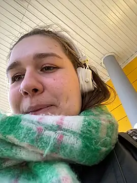 SuzieMurray online show from 03.22.25