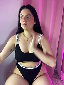 Snapshot of kimberlyhills1 chatting on 02.26.26 kimberlyhills1 online show from 02.26.26