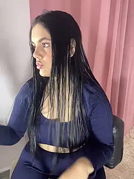 Snapshot of kimberlyhills1 chatting on 03.05.26 kimberlyhills1 online show from 03.05.26