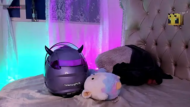 Snapshot of AlexaFoxy18 chatting on 03.09.25 AlexaFoxy18 online show from 03.09.25