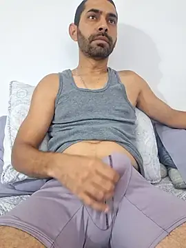 Snapshot of Alsaud1106 chatting on 03.13.25 Alsaud1106 online show from 03.13.25