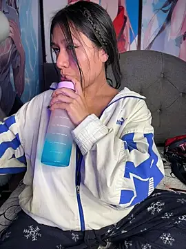 Im Little online show from 04.22.26