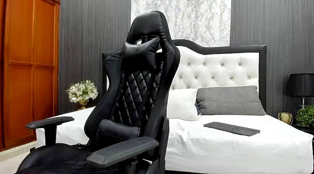 Snapshot of wisdonsenecax chatting on 01.29.25 wisdonsenecax online show from 01.29.25