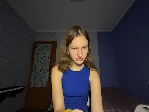 Snapshot of Eva_Angel3 chatting on 12.19.24 Eva Angel3 online show from 12.19.24