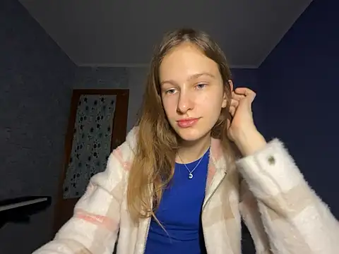 Snapshot of Eva_Angel3 chatting on 12.24.24 Eva Angel3 online show from 12.24.24