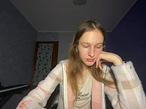 Snapshot of Eva_Angel3 chatting on 02.08.25 Eva Angel3 online show from 02.08.25