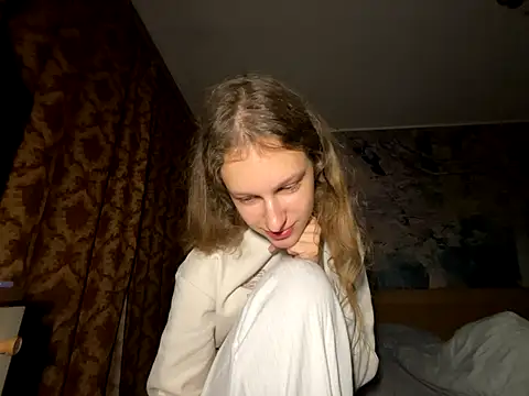 Snapshot of Eva_Angel3 chatting on 10.10.25 Eva Angel3 online show from 10.10.25