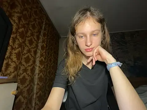 Snapshot of Eva_Angel3 chatting on 11.27.25 Eva Angel3 online show from 11.27.25