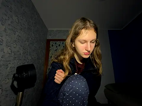 Eva Angel3 online show from 12.21.25