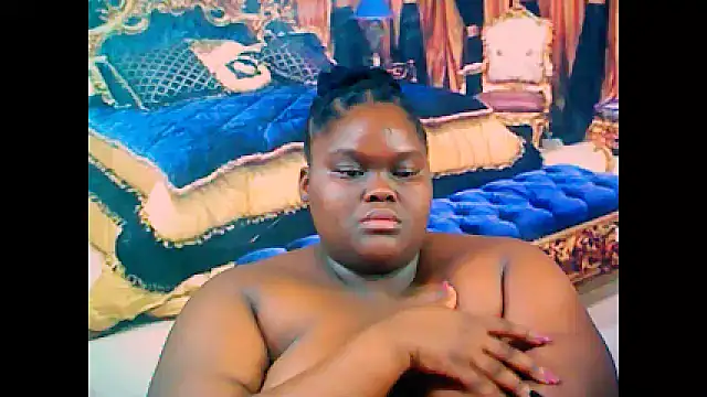 EbonyHotBuns online show from 03.18.25