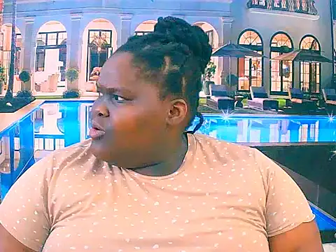 EbonyHotBuns online show from 11.24.25