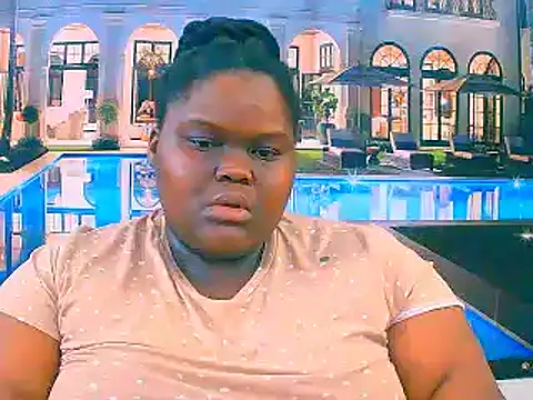 EbonyHotBuns online show from 12.18.25