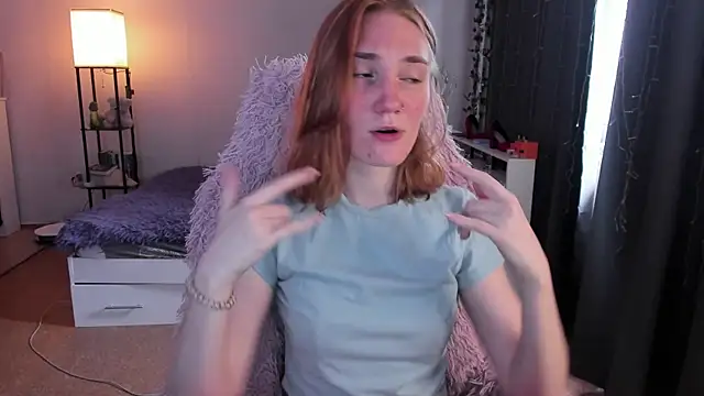 ReddHotPipper online show from 04.06.26