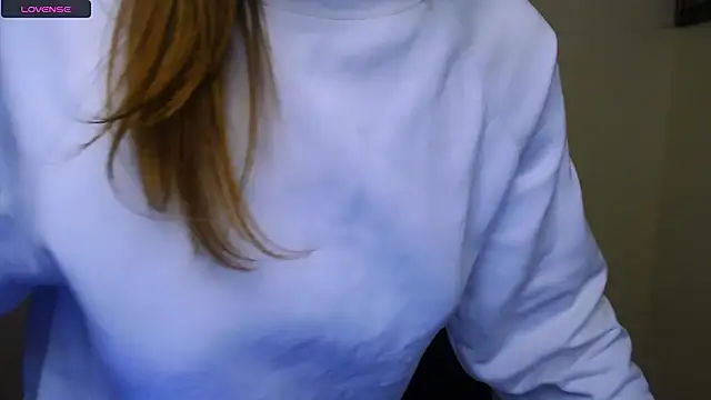 Snapshot of MissOliviaa_ chatting on 02.25.25 MissOliviaa online show from 02.25.25