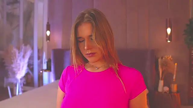 Smiley Mia online show from 02.03.26