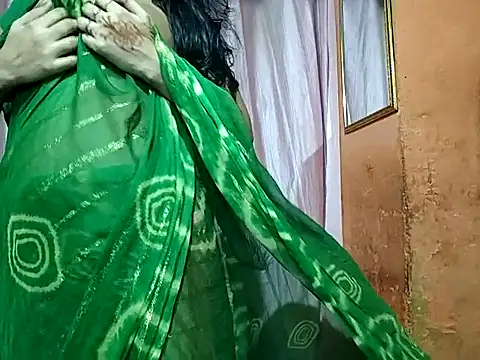 poojaxxx65 online show from 10.13.25