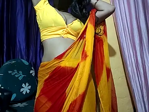 Snapshot of poojaxxx65 chatting on 02.21.26 poojaxxx65 online show from 02.21.26