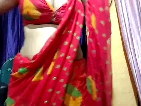 Snapshot of poojaxxx65 chatting on 02.22.26 poojaxxx65 online show from 02.22.26