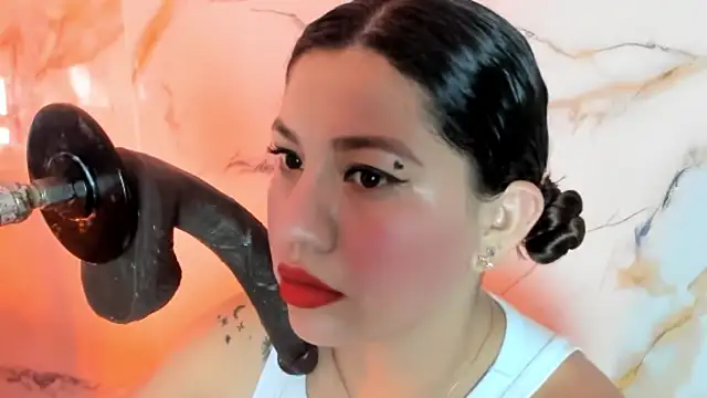 hade cute online show from 05.28.26