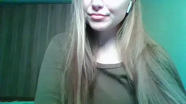 Snapshot of Evasapples chatting on 01.18.26 Evasapples online show from 01.18.26