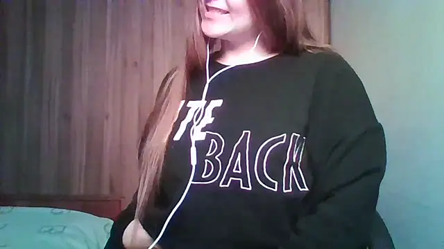 Snapshot of Evasapples chatting on 01.31.26 Evasapples online show from 01.31.26