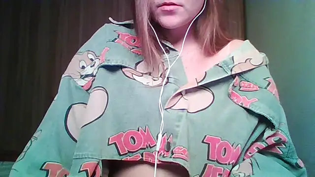 Snapshot of Evasapples chatting on 02.04.26 Evasapples online show from 02.04.26