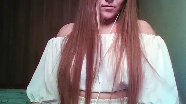 Snapshot of Evasapples chatting on 02.06.26 Evasapples online show from 02.06.26