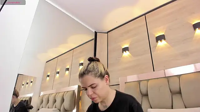 dorothy vegga online show from 12.21.25