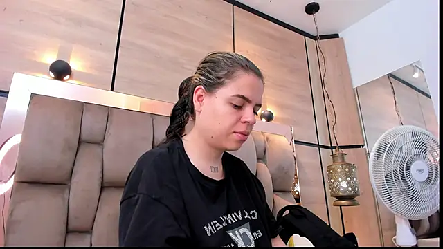 Snapshot of dorothy_vegga chatting on 02.24.26 dorothy vegga online show from 02.24.26