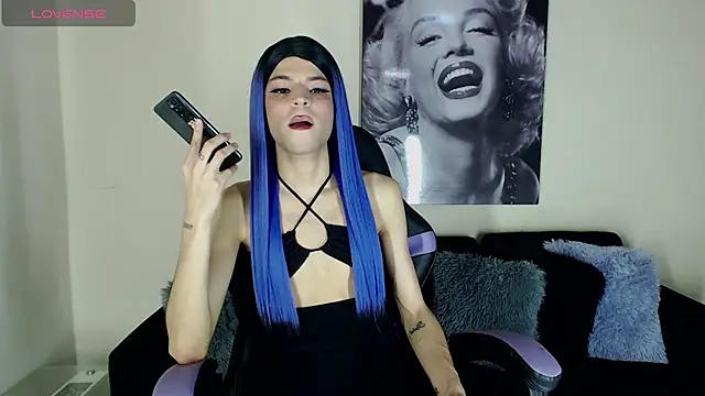 Realbadbxtch online show from 12.18.24