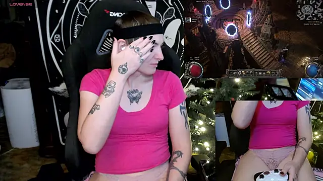 Snapshot of BrandiWRLD_999 chatting on 01.05.25 BrandiWRLD 999 online show from 01.05.25