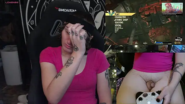 Snapshot of BrandiWRLD_999 chatting on 01.14.25 BrandiWRLD 999 online show from 01.14.25