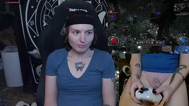 Snapshot of BrandiWRLD_999 chatting on 01.20.25 BrandiWRLD 999 online show from 01.20.25