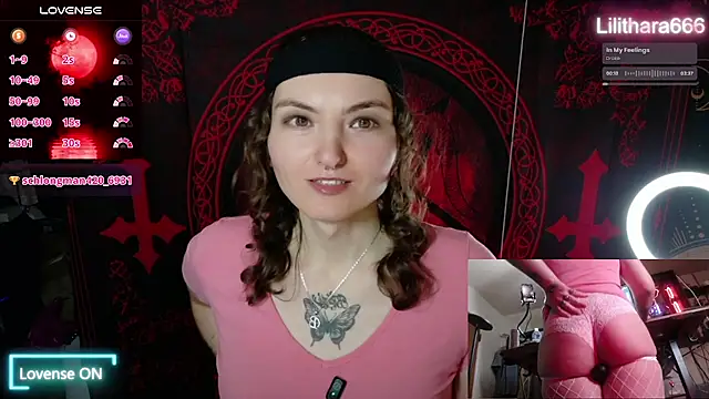 Snapshot of BrandiWRLD_999 chatting on 11.20.25 BrandiWRLD 999 online show from 11.20.25