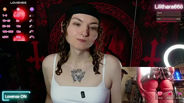 Snapshot of BrandiWRLD_999 chatting on 11.22.25 BrandiWRLD 999 online show from 11.22.25