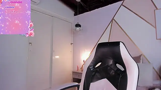 emma carterr1 online show from 12.21.24