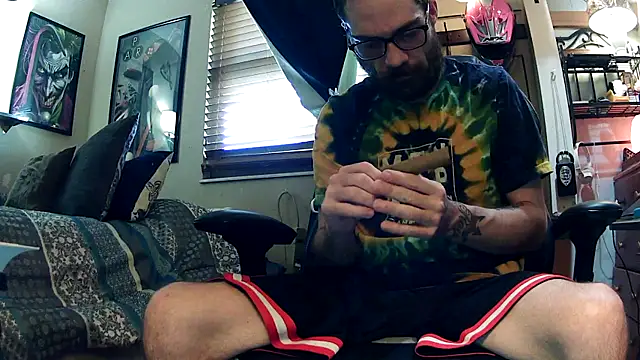 slutty guy12 online show from 02.28.25