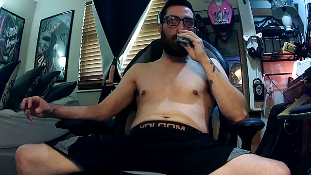 slutty guy12 online show from 03.13.25