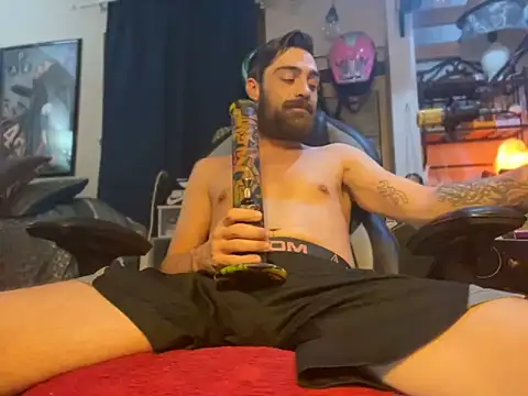 slutty guy12 online show from 03.14.25