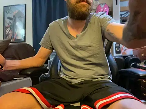 slutty guy12 online show from 03.22.25