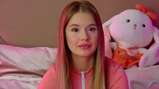 MilanaBalmain online show from 03.03.25