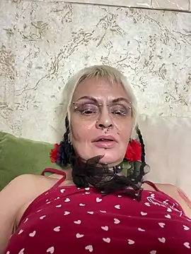 Gardener of Illusions online show from 03.11.25