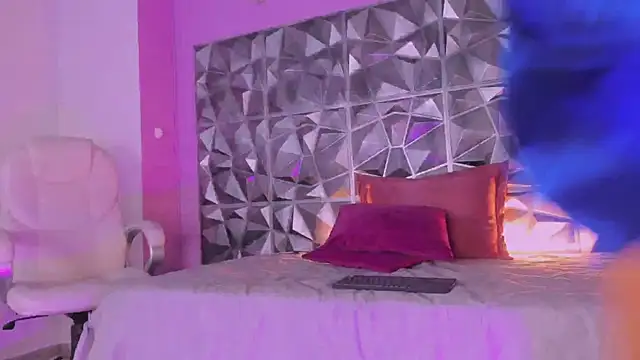 keendaall online show from 03.12.25