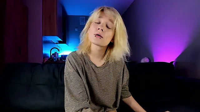 Snapshot of Gregory_Byyrd chatting on 12.01.24 Gregory Byyrd online show from 12.01.24