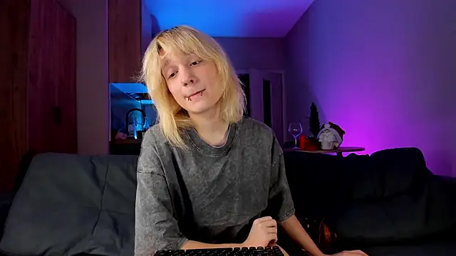 Snapshot of Gregory_Byyrd chatting on 12.24.24 Gregory Byyrd online show from 12.24.24