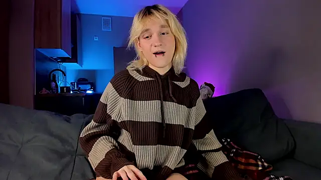 Snapshot of Gregory_Byyrd chatting on 12.29.24 Gregory Byyrd online show from 12.29.24