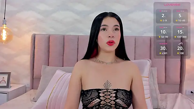 im nika  online show from 01.25.25