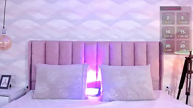 im nika  online show from 03.15.25