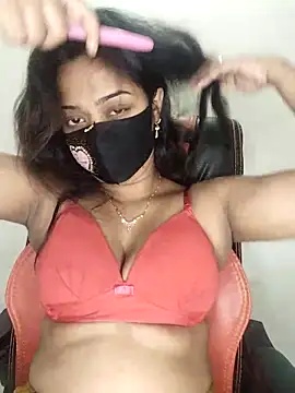 Snapshot of Tapur- chatting on 11.24.25 Tapur- online show from 11.24.25